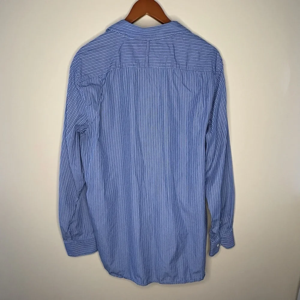 Banana Republic Button Up classic fit‎ Men's Extra Large (17-17 1/2) Blue Stripe